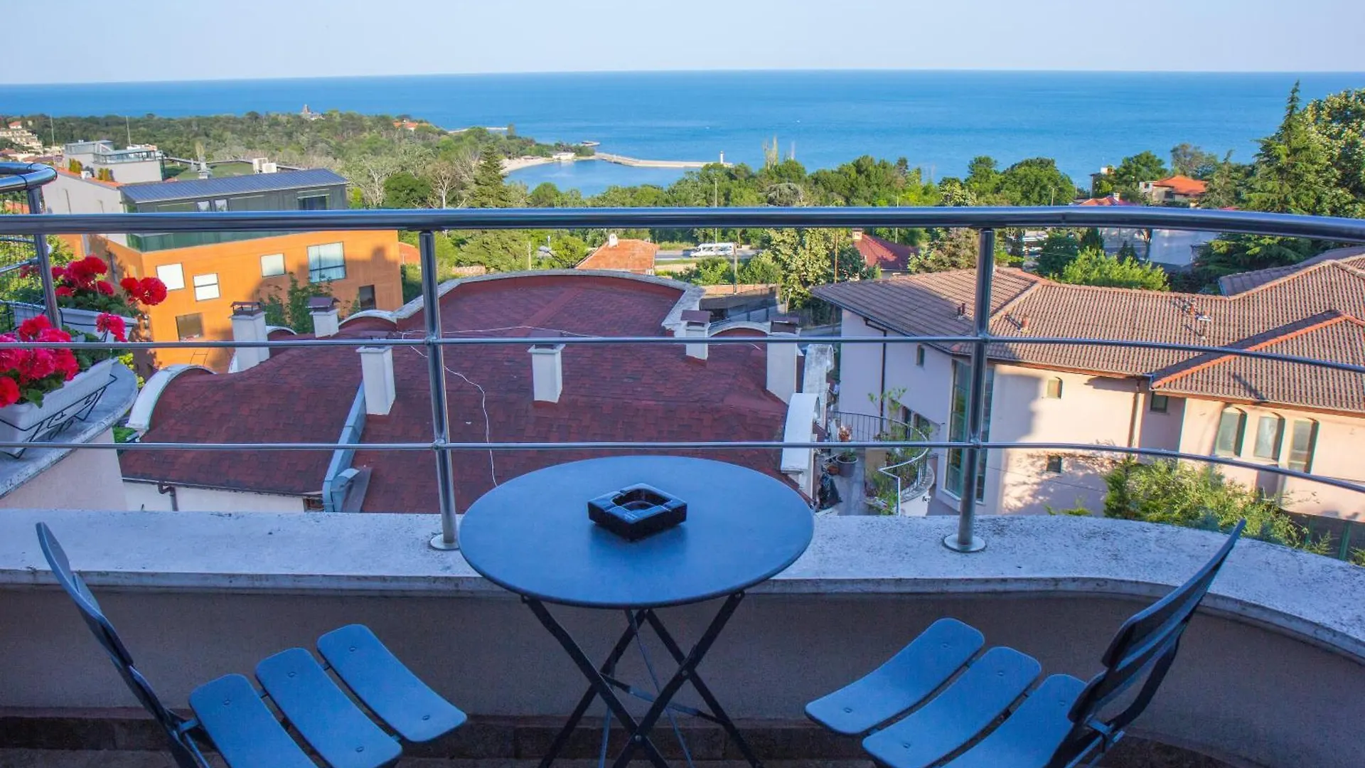 Black Sea Narcissus - Quiet Studio With Amazing Sea View Varna Appartement